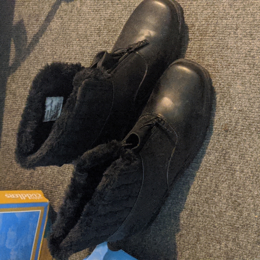 Shoe depot brand new black boots winter 9 faux fur lined warm